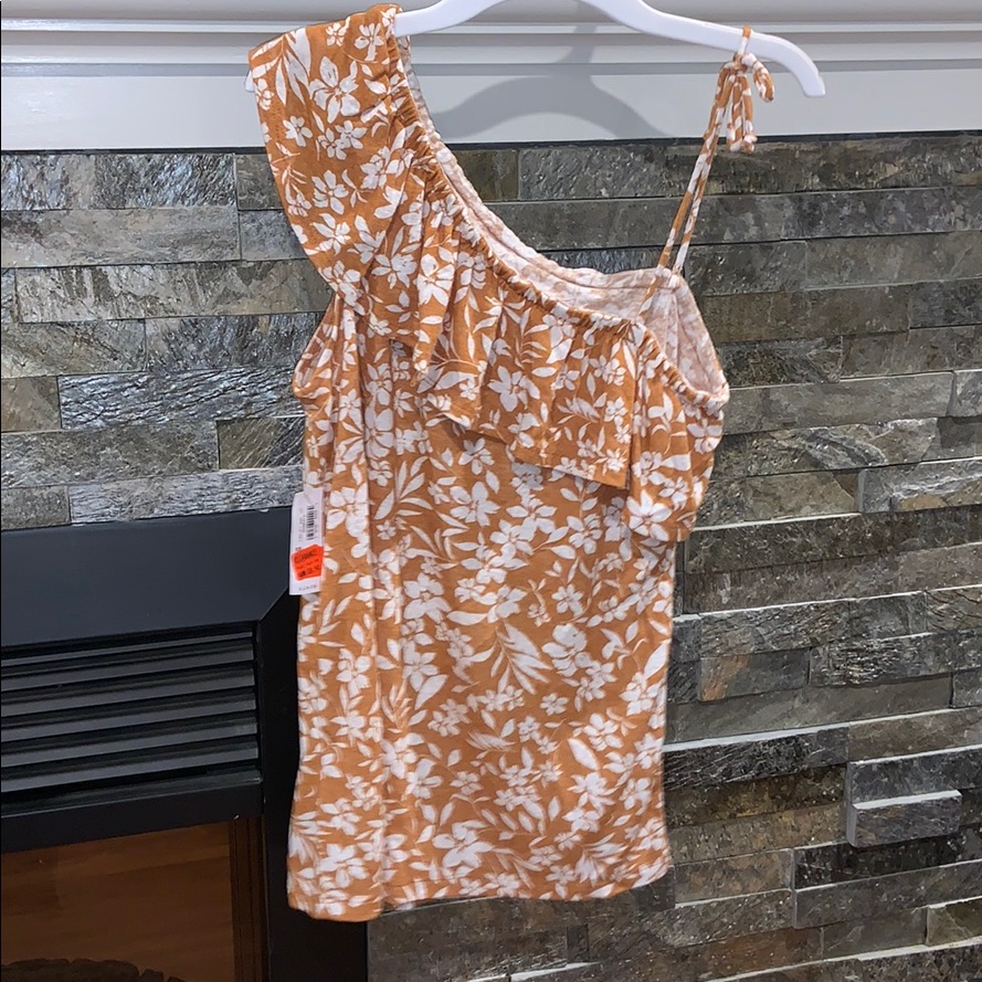One Side Ruffled Patterned Top
